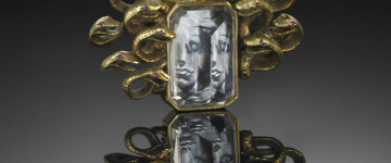 http://www.kingsroad.it/wp-content/uploads/2014/11/Medussa-by-Verdura-and-Salvador-Dali-Copyright-David-Behl-Courtesy-Verdura.jpg