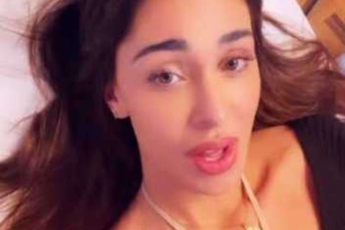 belen spaventata fa una flebo