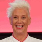 una sorridente Anne Burrell