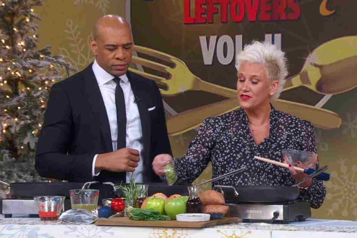 Anne Burrell in una trasmissione televisiva