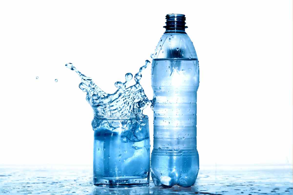 Acqua in bottiglia dal basso residuo fisso