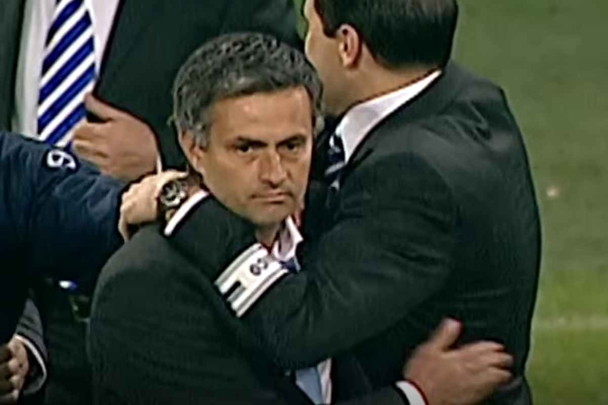 José Mourinho festeggia la Champions League col Porto