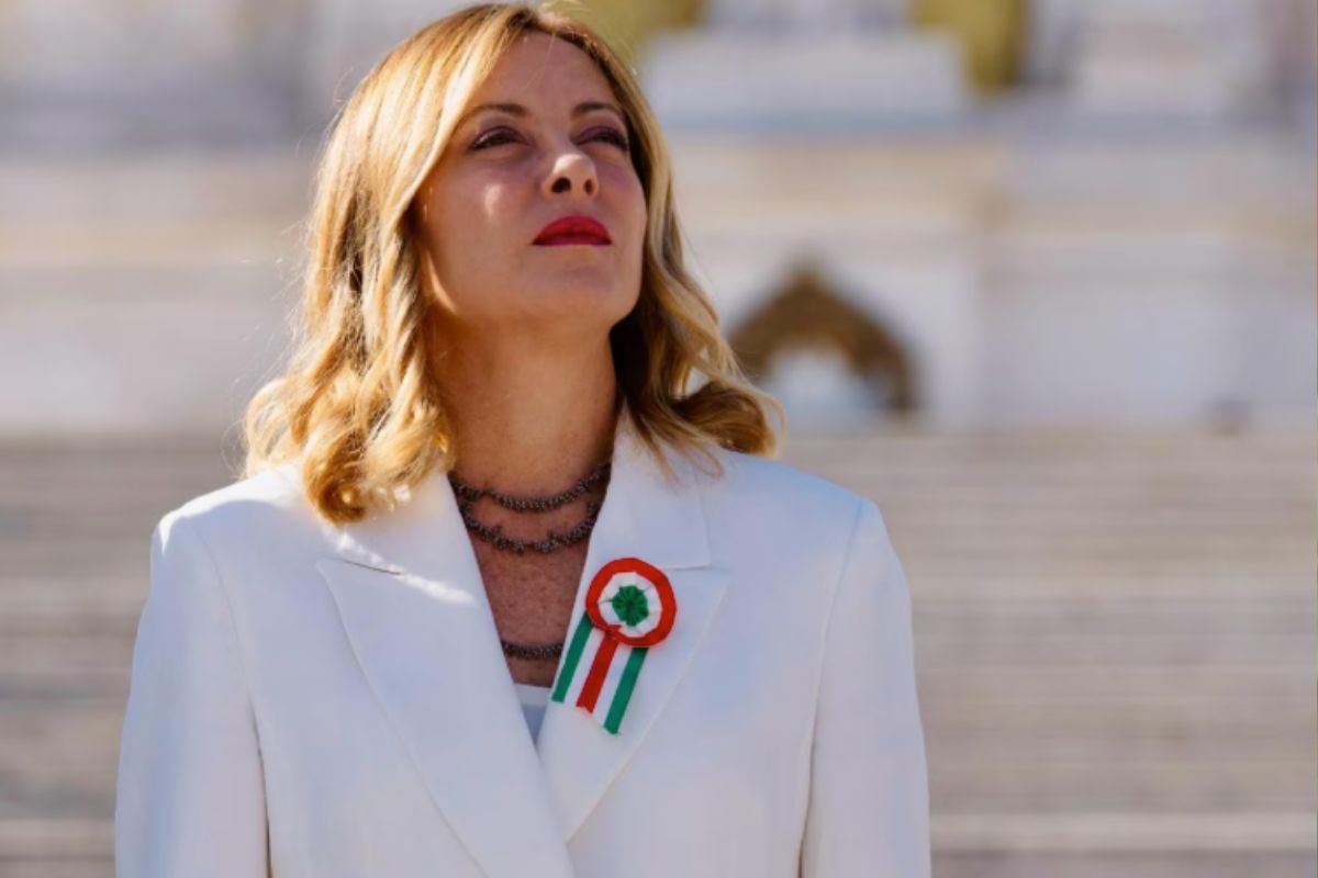 La Premier alla parata tricolore