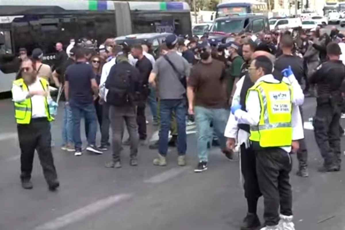 le immagini dei soccorsi a gerusalemme